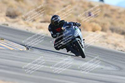 media/Jan-10-2025-CVMA Friday Practice (Fri) [[489e0da257]]/Group 4 and Trackday/Session 4 (Turn 16)/